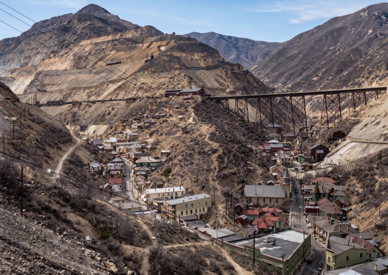 Bingham Canyon, Utah: The Copper City Its Own Mine Devoured